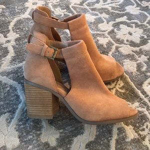 Sole Society Ferris Block Heel Sandal
